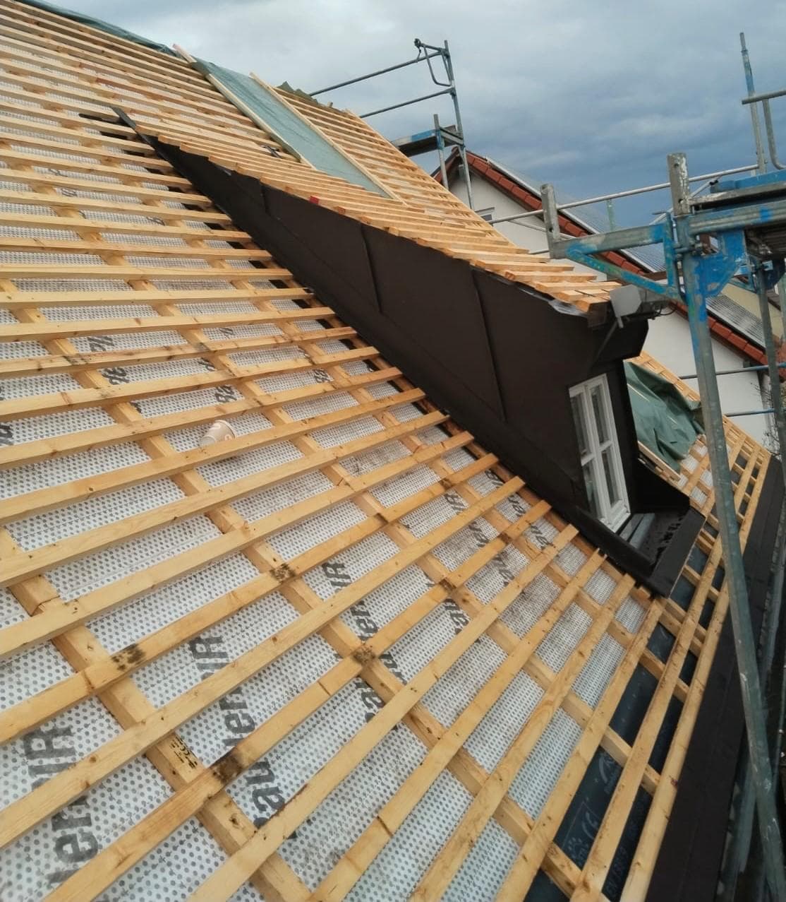 Vaše střecha si zaslouží zkušené odborníky